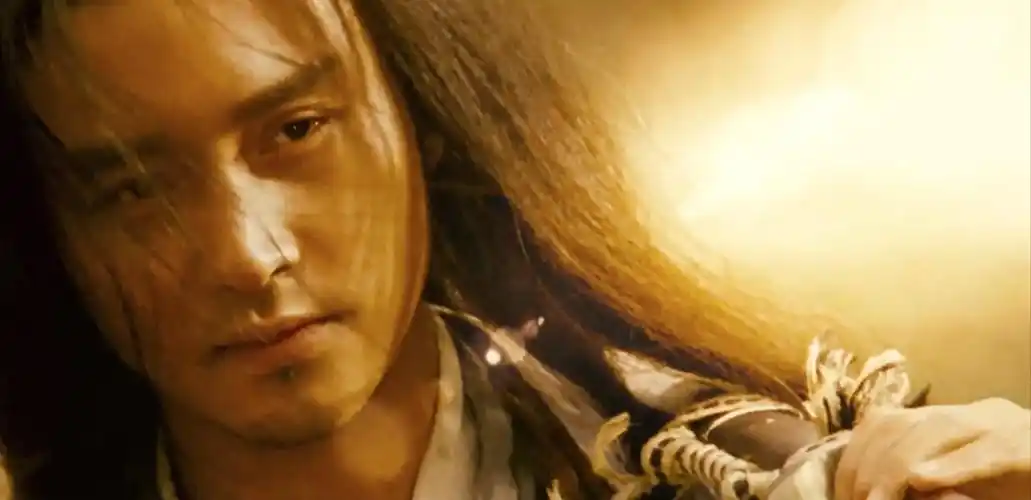 另类的东邪西毒,欧阳锋竟爱上自己的嫂子,你看懂了吗