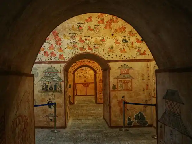 和林格尔东汉壁画墓