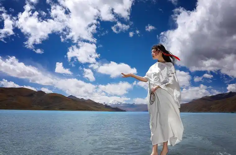 超应景的旅游拍照新姿势,学起来!