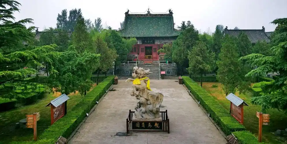 步入龙马负图寺 20190805