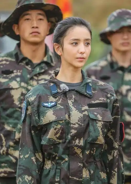 陈思成夜会两女佟丽娅哭惨《真正男子汉》真的有毒