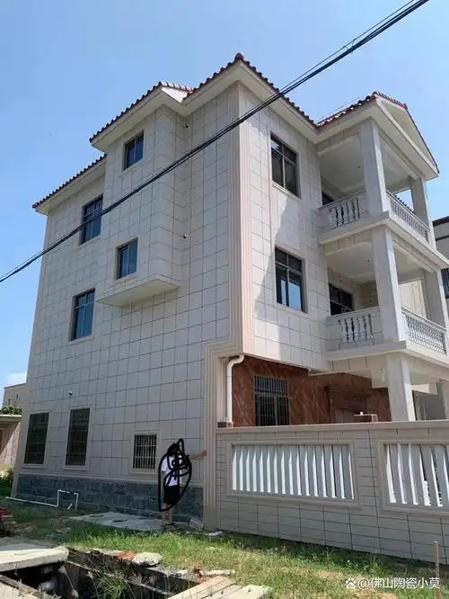 三层外墙自建房效果图