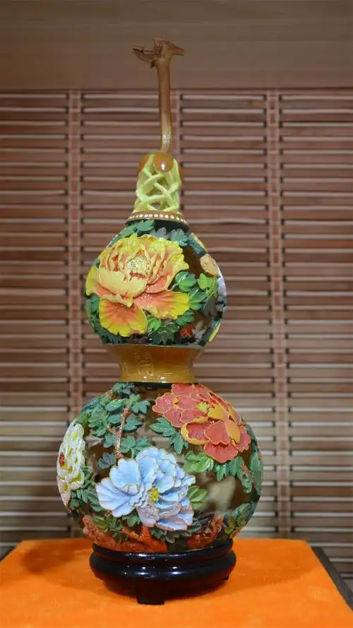 镂空雕葫芦.jpg