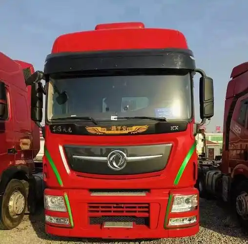 东风天龙旗舰560马力牵引车头  进口采浮手自一体变速箱,速比3.