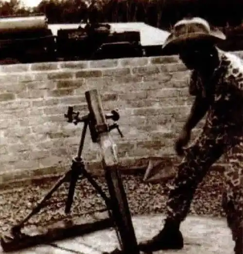 经过使用中国产枪支现场试验,改造后的弹药确实威力惊人,可以把枪膛炸