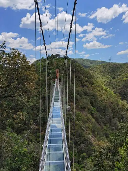 青龙峡玻璃栈道