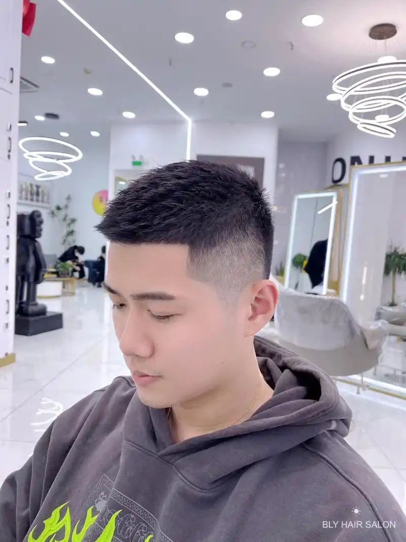 80%的男生都喜欢这款栗子头 男生发型推荐,3厘米栗子头 男生夏日必备