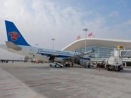 中国航油为荆州沙市机场开航加油