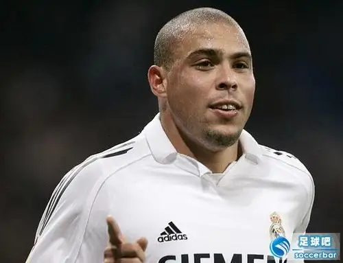 伊瓜因:大罗是史上最佳前锋 我从小到大都学他