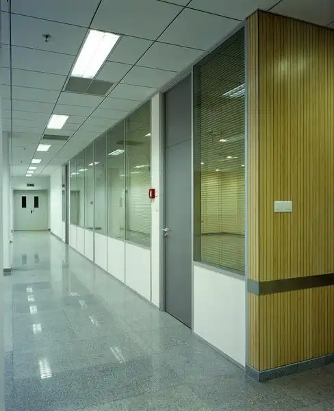 办公隔断型材料