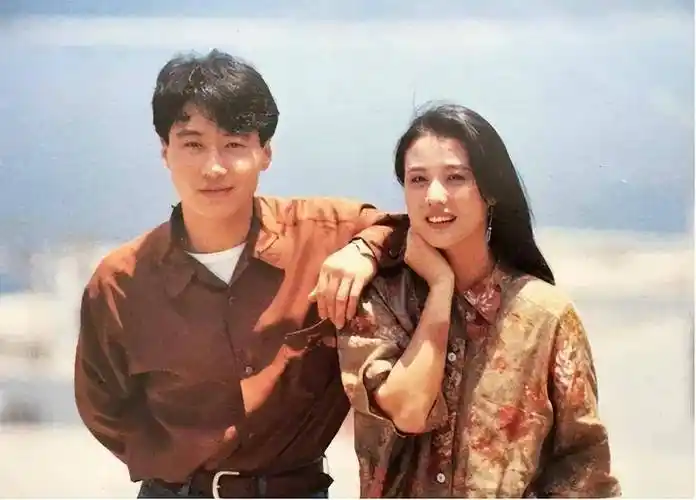 周海媚去世:前夫吕良伟怀念,小男友怒骂,"绯闻男友"黎明沉默_消息