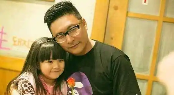 11岁的田雨橙撞脸黄圣依,身高接近170,清秀五官不输女明星_王诗龄