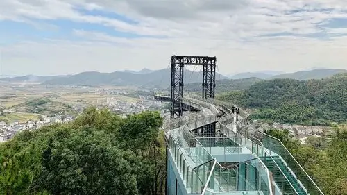 七彩滑道,黄避岙乡龙屿村总能给大家惊喜,2019-11-23 11:57浙江省象山