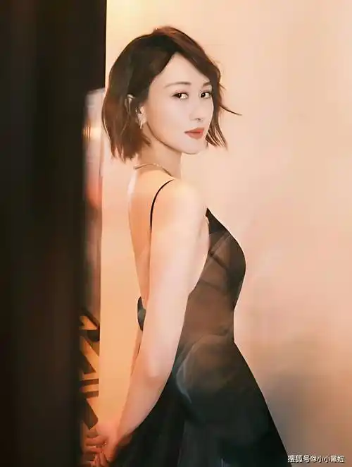 40岁练束梅,这身材饱满太性感了!_魅力_女神_女人