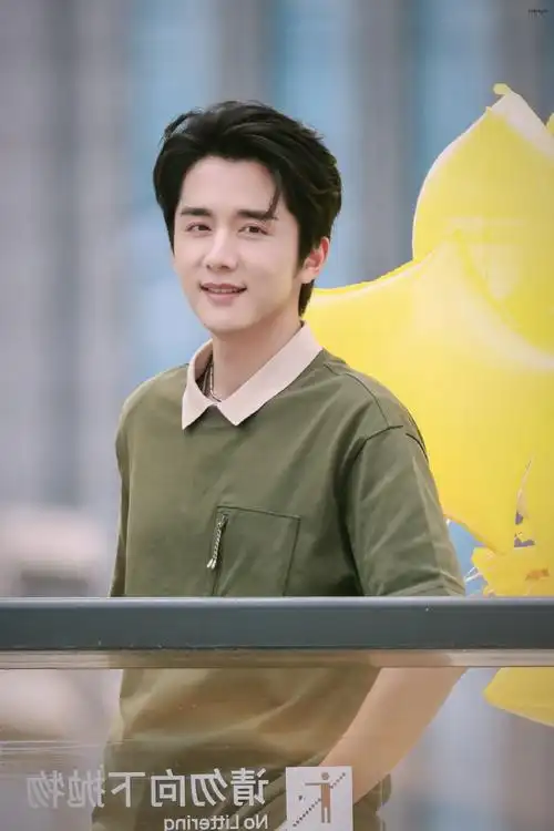 张新成舍不得星星