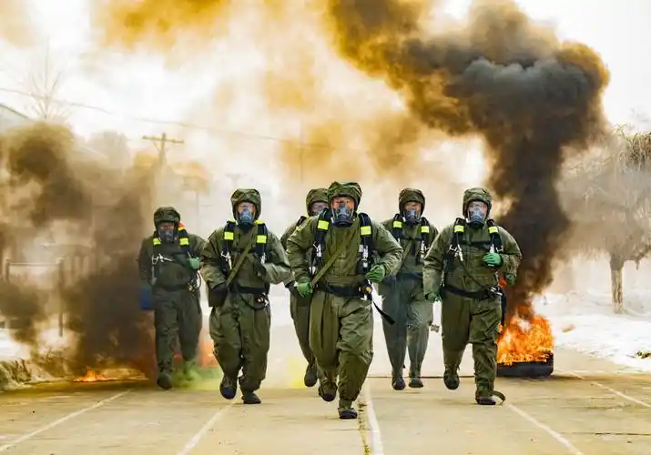 新年开训:直击武警防化兵实战化应急演练现场