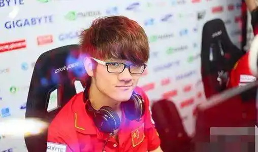 lol小智点评若风想靠lol手游翻身网友蹭鼻队热度