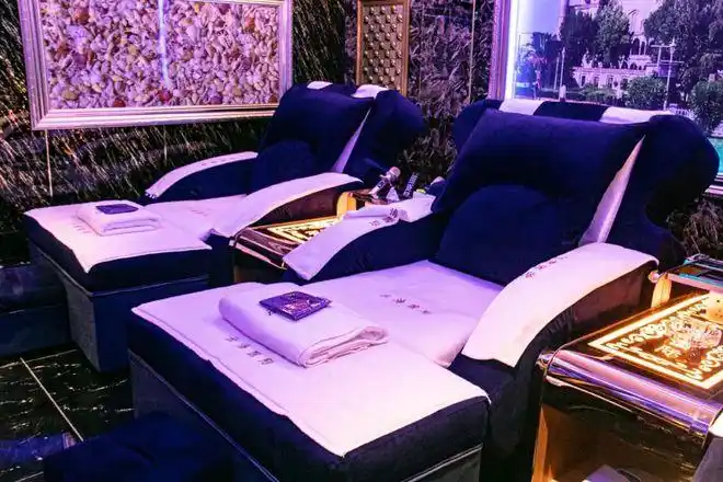 泸州新开一家高端足浴店足足1800㎡还有美女1对1服务位置就在