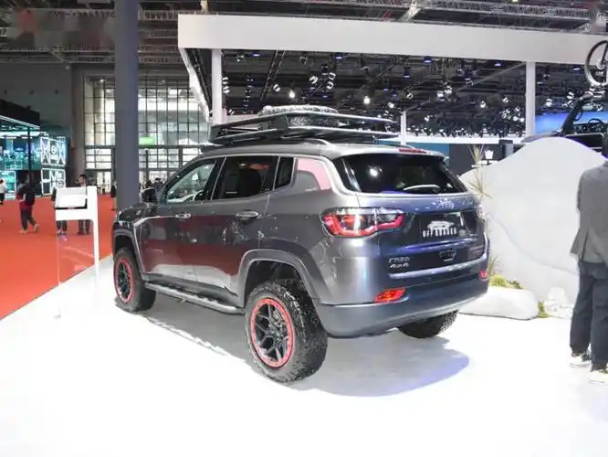 穿越利器指南者offroader越野改装版亮相上海车展