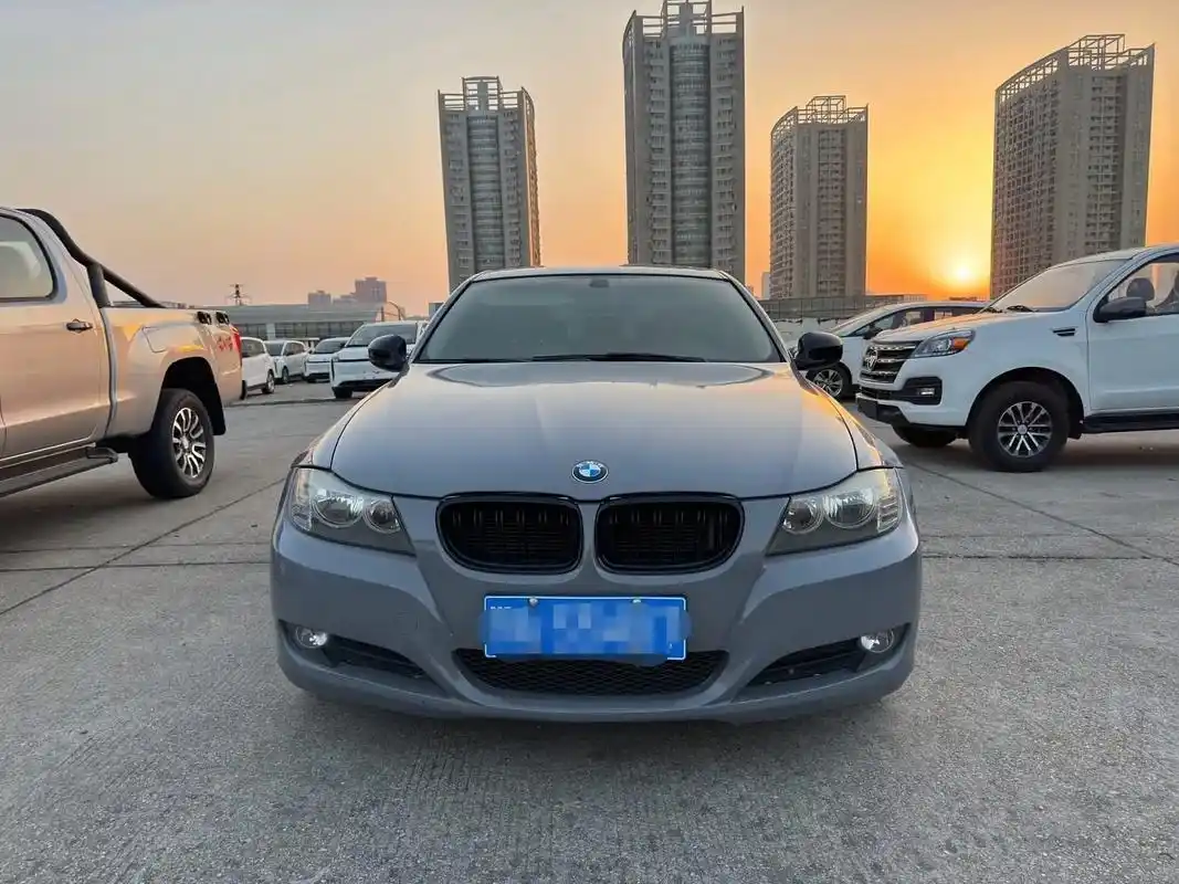 花小钱,装大逼 宝马 3系 2010款 318 - 抖音