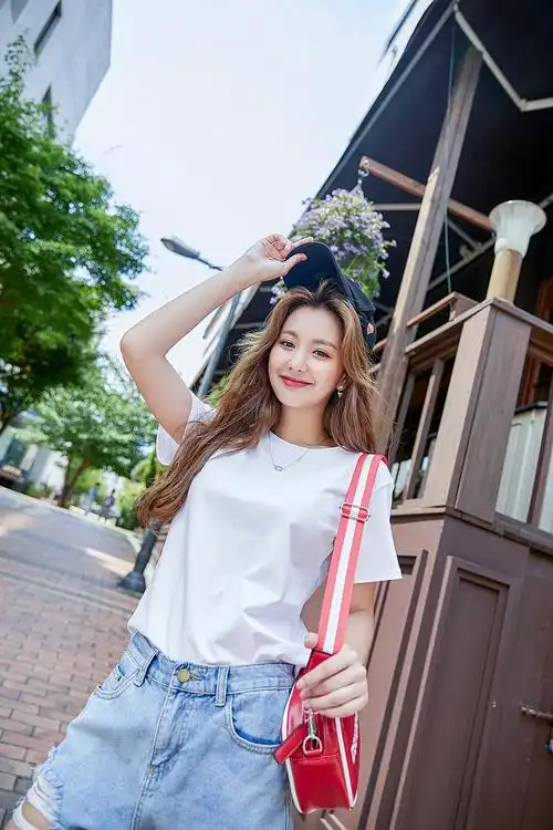 女装韩国模特外景拍摄