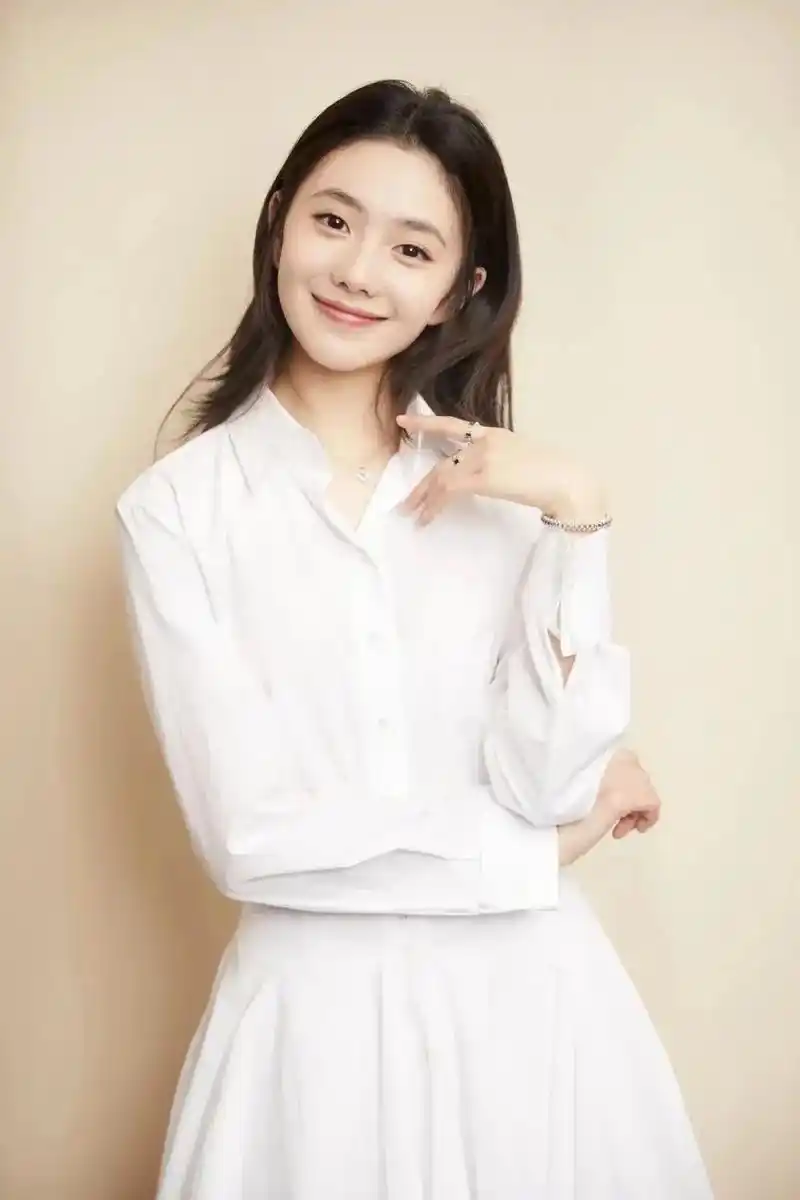 盘点最美95后小花 - 抖音