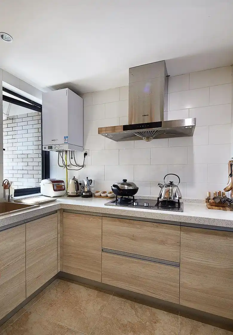 温馨宜家日式厨房橱柜设计效果图