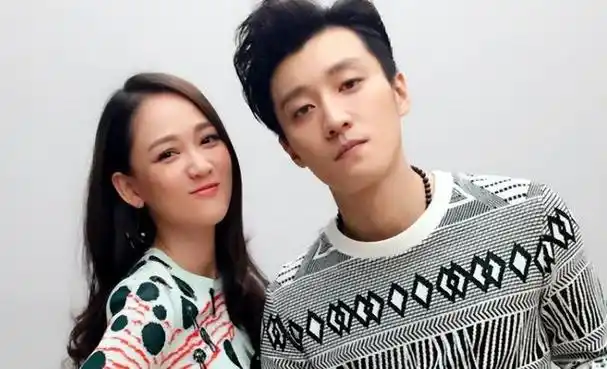 所以,陈乔恩与乔任梁之间的情感,早已不是爱情可以衡量和定义的.