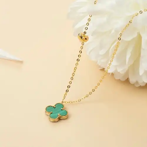 女生超爱的四叶草项链