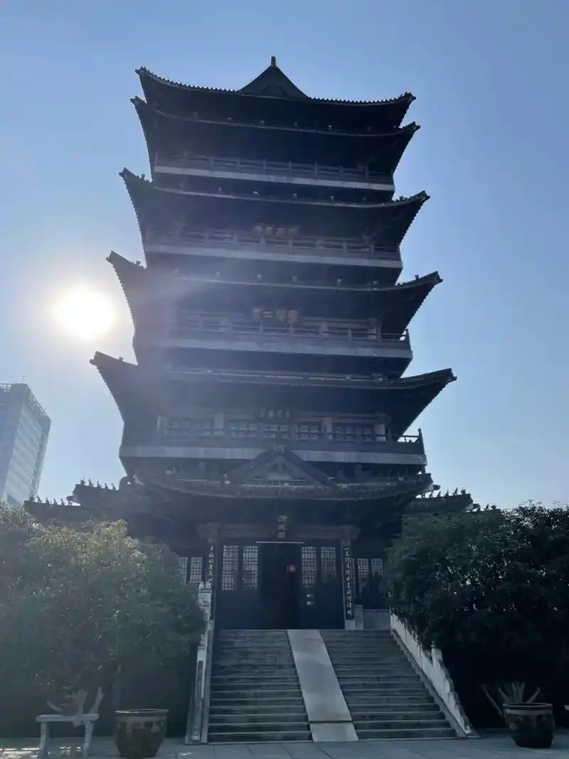 抖音图文来了 安徽合肥假期假日免费游玩景点清风阁,毗邻包公 - 兑趑