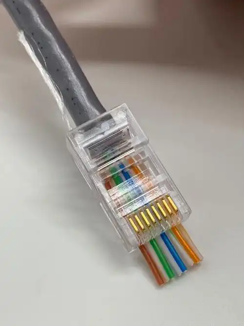 网络超五类穿孔水晶头通孔cat5e六类8p8c网线接头水晶头