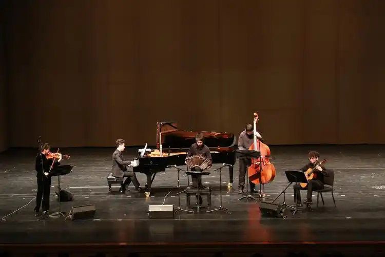 想知道东方韵味的探戈舞曲怎样来听这场音乐会