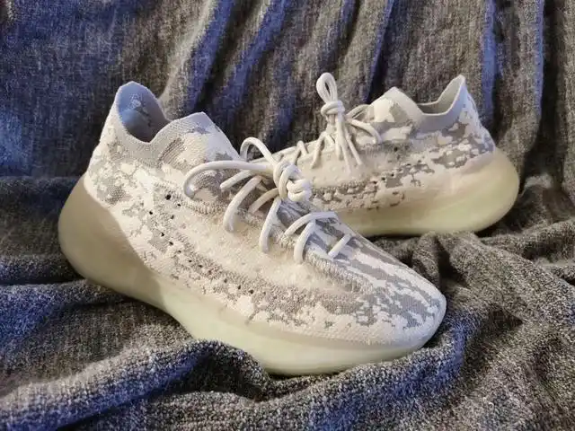 最后一个月yeezy多款来袭,却毫无新意可言,380或成最后遮羞布!