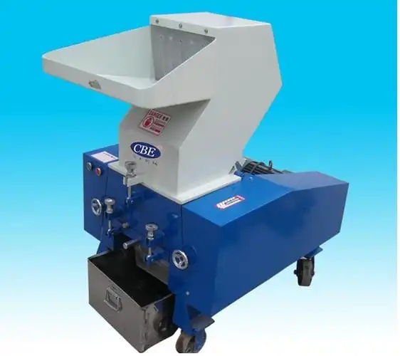 供应天津30hp破碎机,破碎塑料瓶最得力助手,东莞五星粉碎机