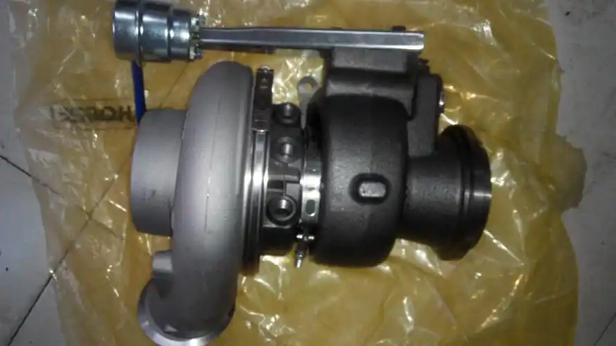 现代 r485lvs挖掘机康明斯qsm11发动机涡轮增压器 4089862