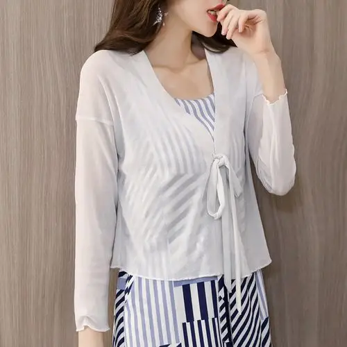 夏季薄外套针织网纱开衫女夏薄款小披肩长袖空调衫防晒衣短款外搭