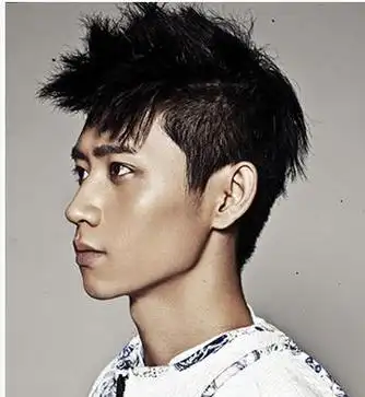 飞机头发型图片星魏晨飞机头发型帅呆你的眼球