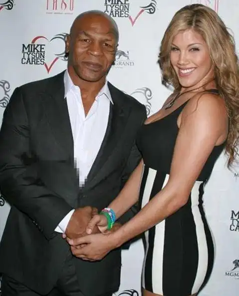 拳王泰森一生有多潇洒看他的女人们就懂为啥巅峰不到十年