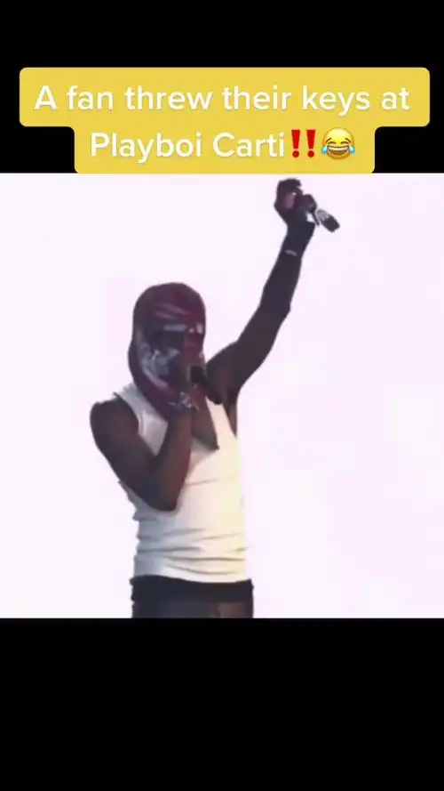 一位粉丝真的把钥匙扔给了