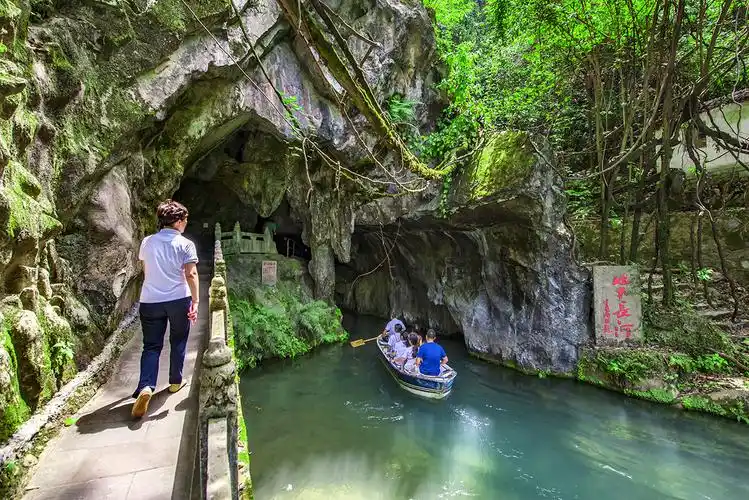 探秘千米兰溪地下长河,果然没让我失望,不去别后悔!|兰溪|六洞山|长河