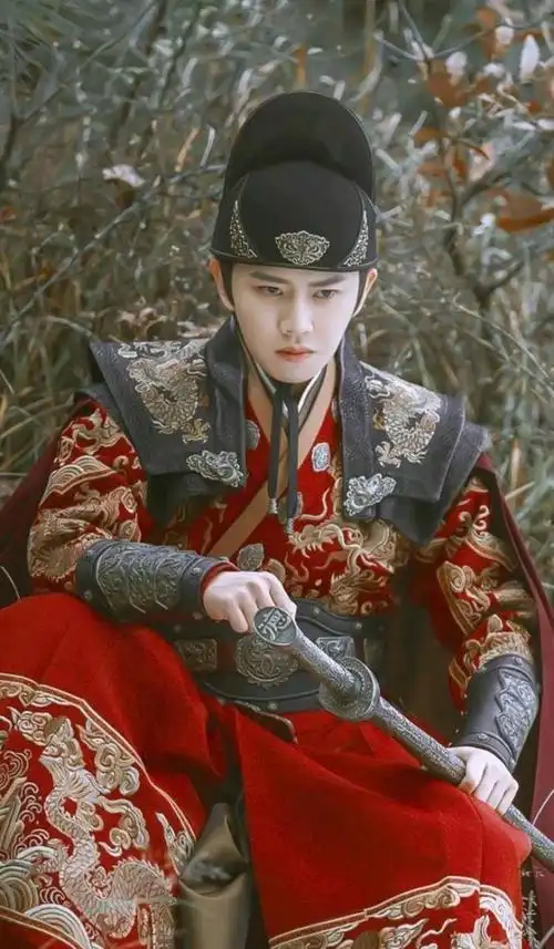 锦衣之下图片任嘉伦眼神,任嘉伦眼神太撩人 - 天华易学