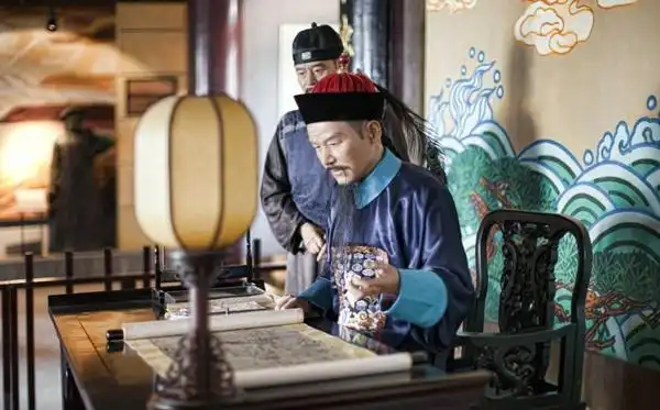 清朝官员的"灰色收入":一年收入数十万两,门卫堪比一品官