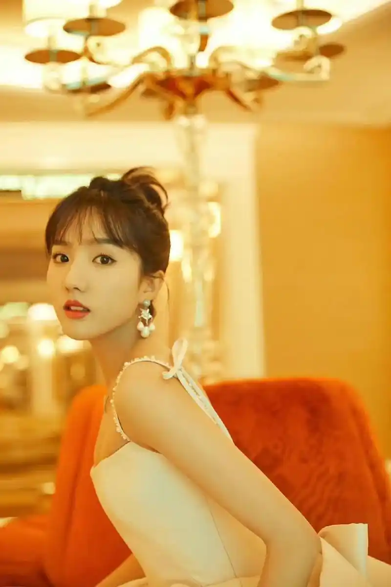 精美图集|苏晓彤甜美可爱,灵气十足