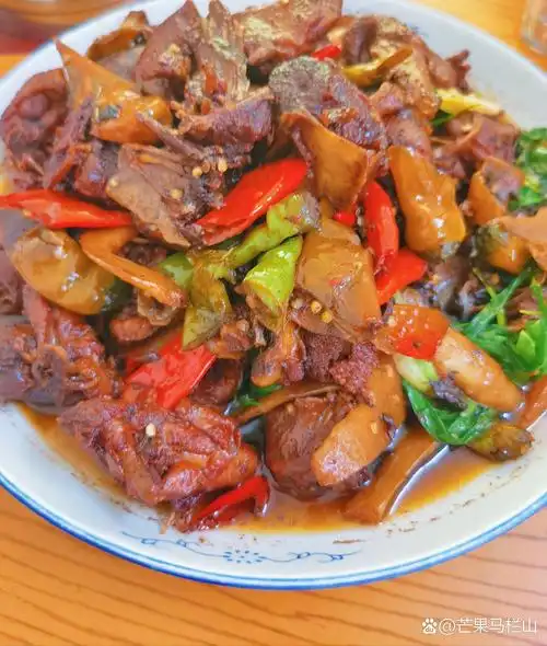 家人们,来怀化必吃芷江鸭!