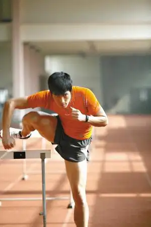 刘翔:向前速度是我的天赋 栏跨多了有时也烦