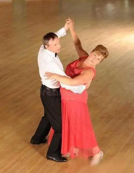 舞池|舞蹈|阿花|华尔兹_网易订阅