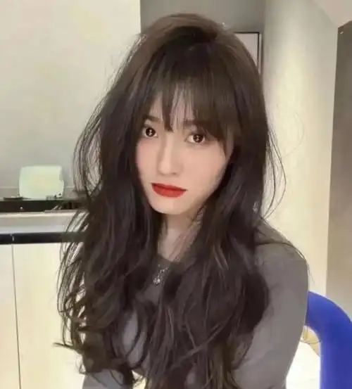 适合圆脸的空气刘海 瘦脸刘海适配各种发型_刘海发型 - 美发站