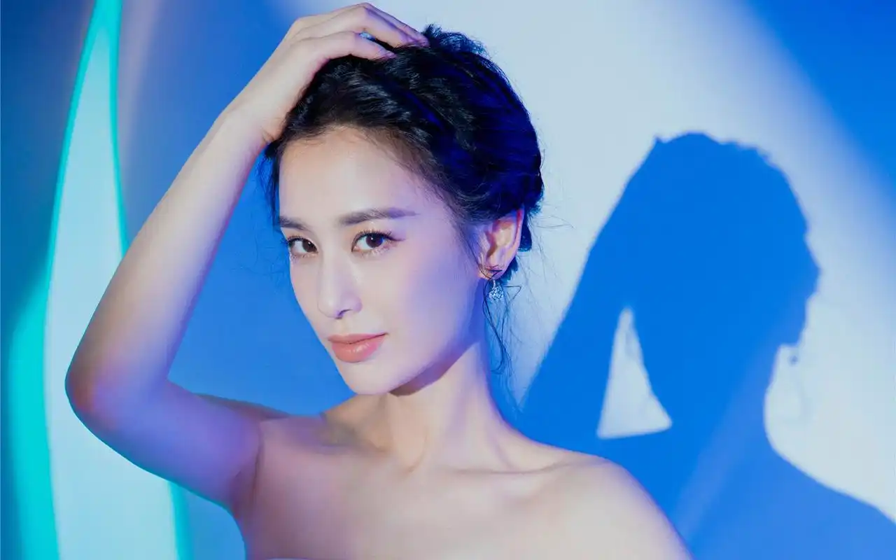 黄圣依仙气礼服性感图片桌面壁纸