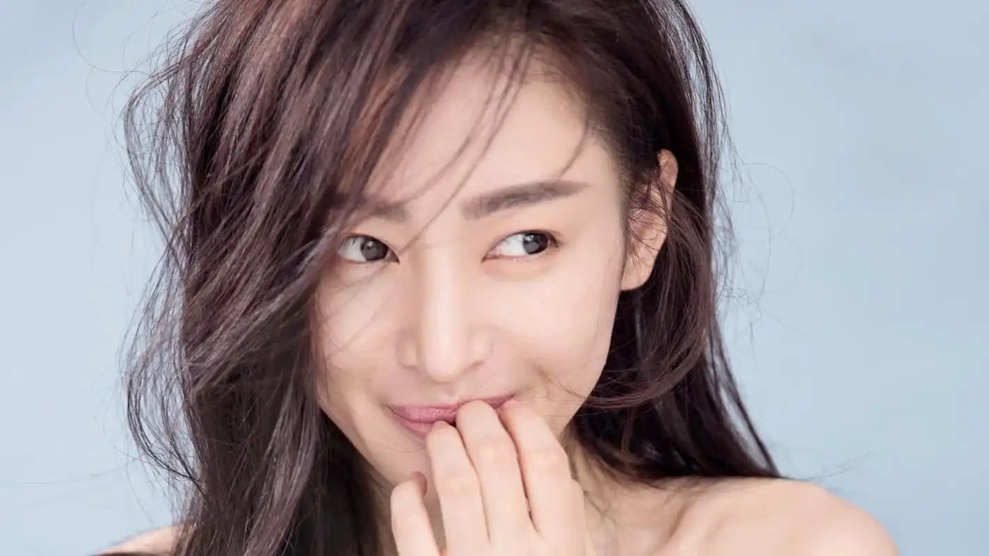 美女明星张天爱时尚写真桌面壁纸下载