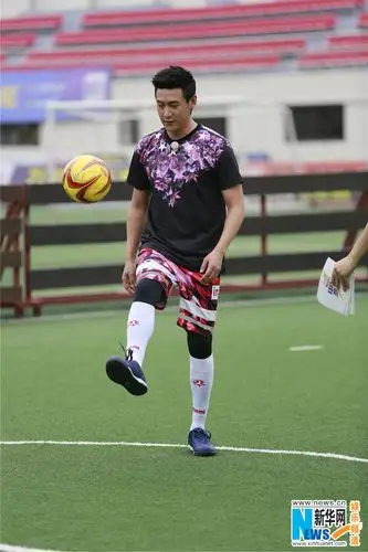 《中韩梦之队》宋钟国陆毅交流"当爸爸"经验